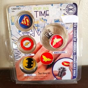 DC Comics Superhero Ring Kit. New.